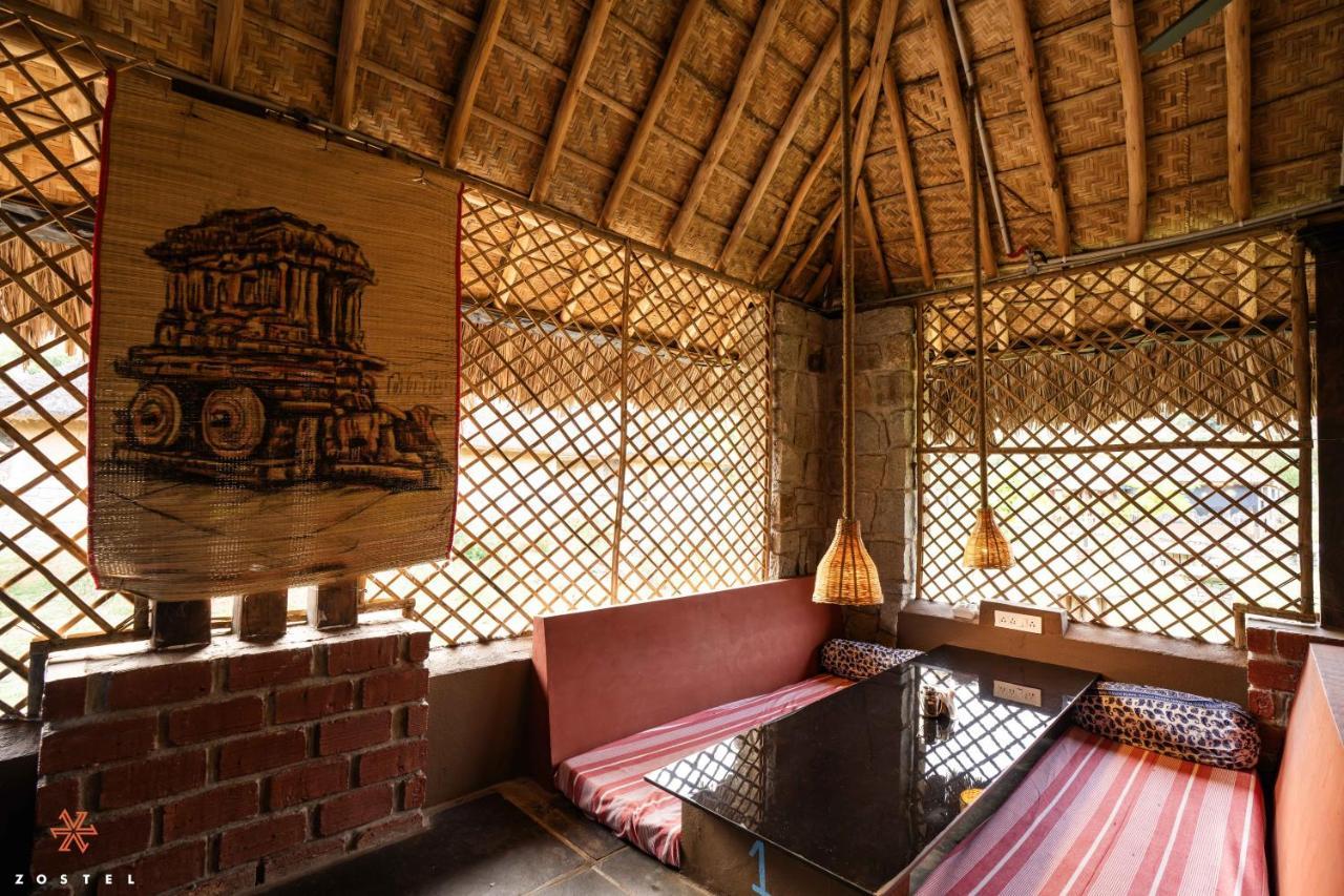 Zostel Hampi Hostel ภายนอก รูปภาพ