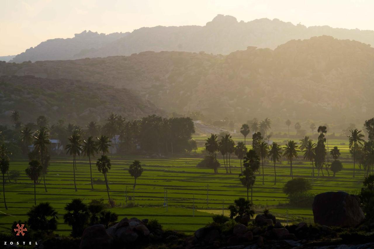 Zostel Hampi Hostel ภายนอก รูปภาพ