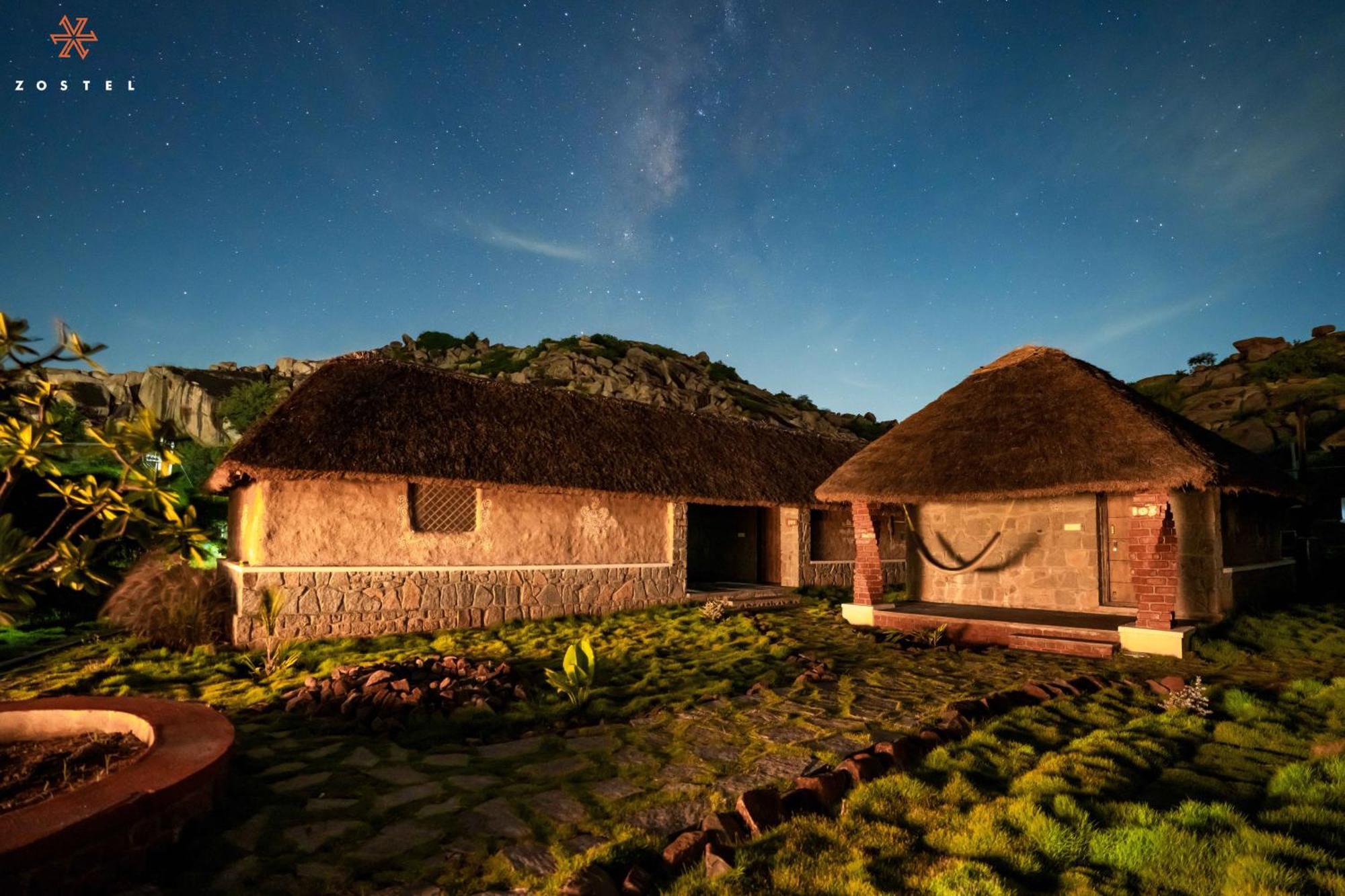 Zostel Hampi Hostel ภายนอก รูปภาพ