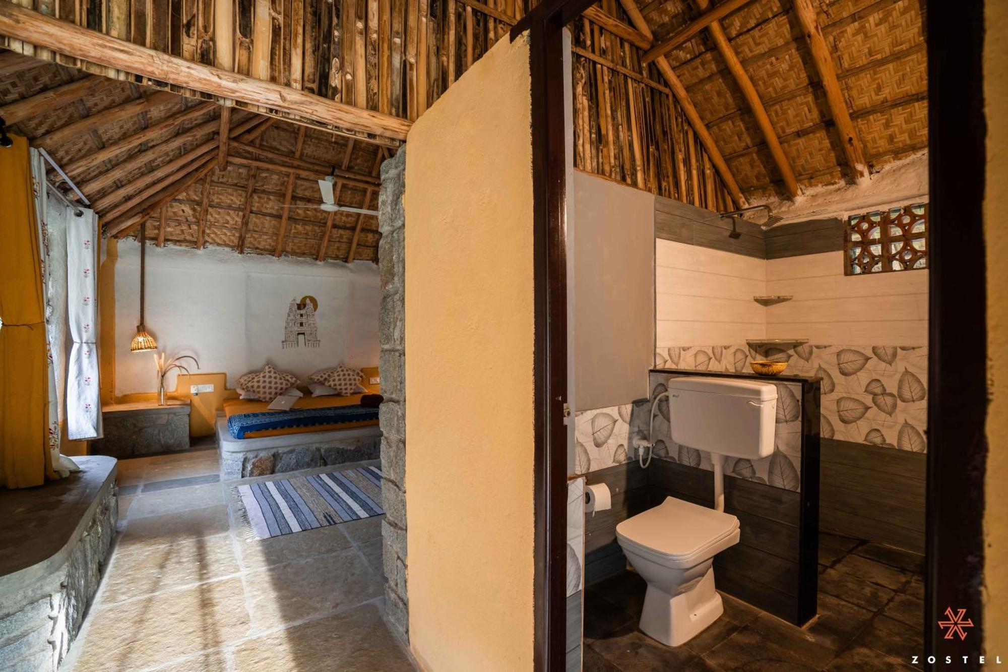 Zostel Hampi Hostel ภายนอก รูปภาพ