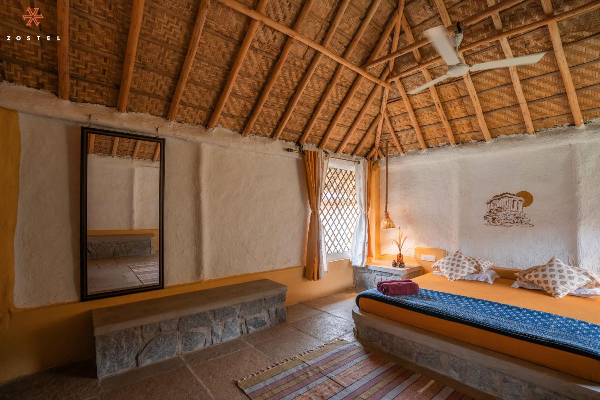 Zostel Hampi Hostel ภายนอก รูปภาพ