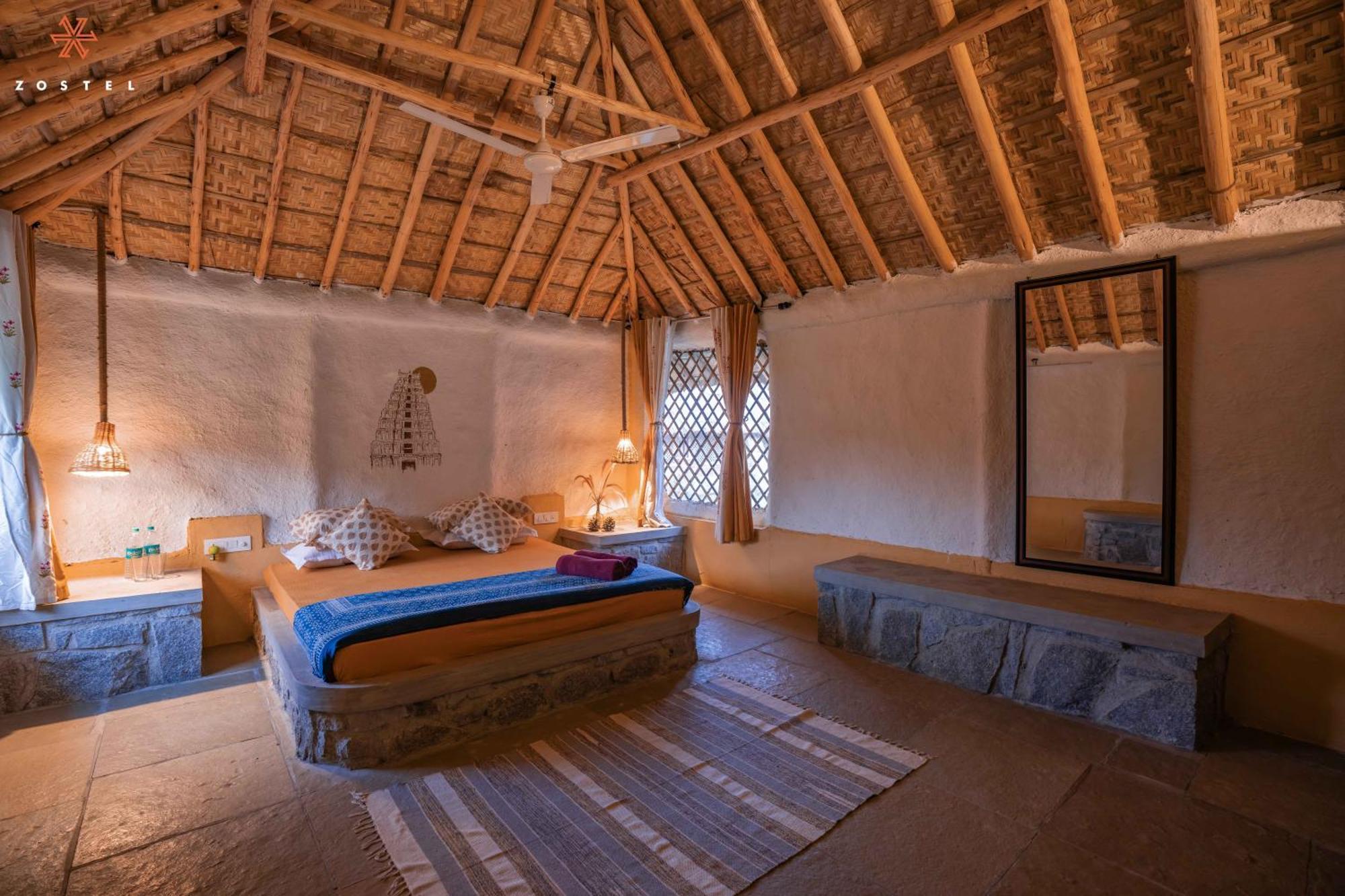 Zostel Hampi Hostel ภายนอก รูปภาพ